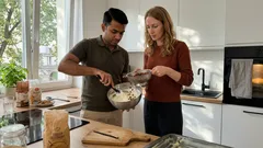 Puszysta zapiekanka twarogowa bez manki, która smakuje jak sernik z cukierni