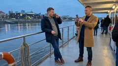 Rejs na złote gody bez rozczarowań: jak zaplanować rocznicę na wodzie z myślą o spokoju i bliskości