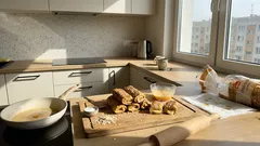 Chrupiące ruloniki z chleba w 10 minut: prosty trik, który robi różnicę