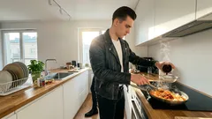 Sycący pasztet do smarowania z czerwonej fasoli z puszki: gotowy w kilkanaście minut