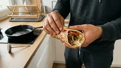 Burger w naleśniku, czyli szybka domowa alternatywa dla fast foodu