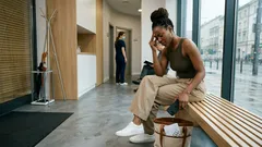 Bóle głowy, zawroty i „mgła” w głowie: kiedy przestać googlować i pójść do neurologa