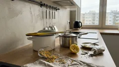 Groch łuskany na obiad: 3 proste przepisy, które robią syto i tanio